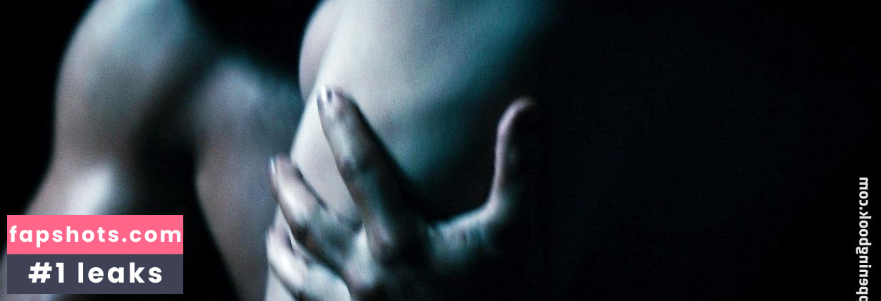 Rhona Mitra gallery photo #136