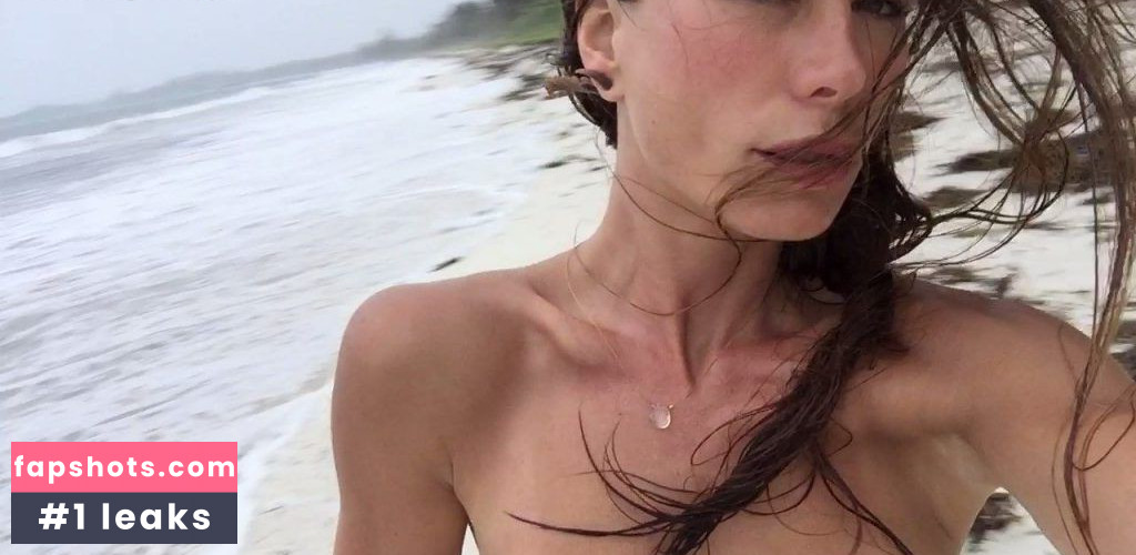 Rhona Mitra gallery photo #16