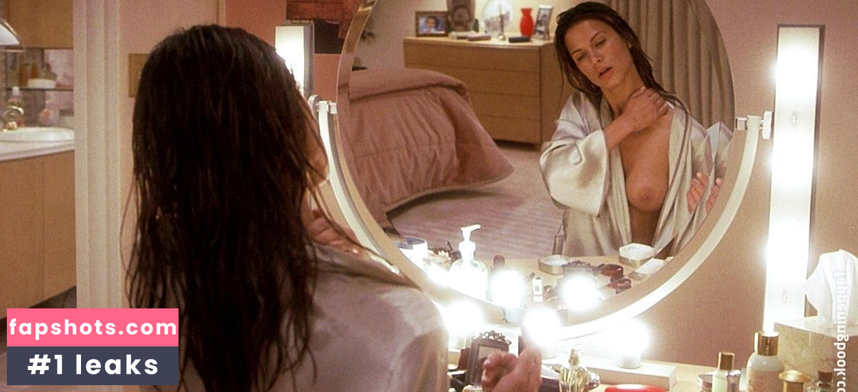 Rhona Mitra gallery photo #156