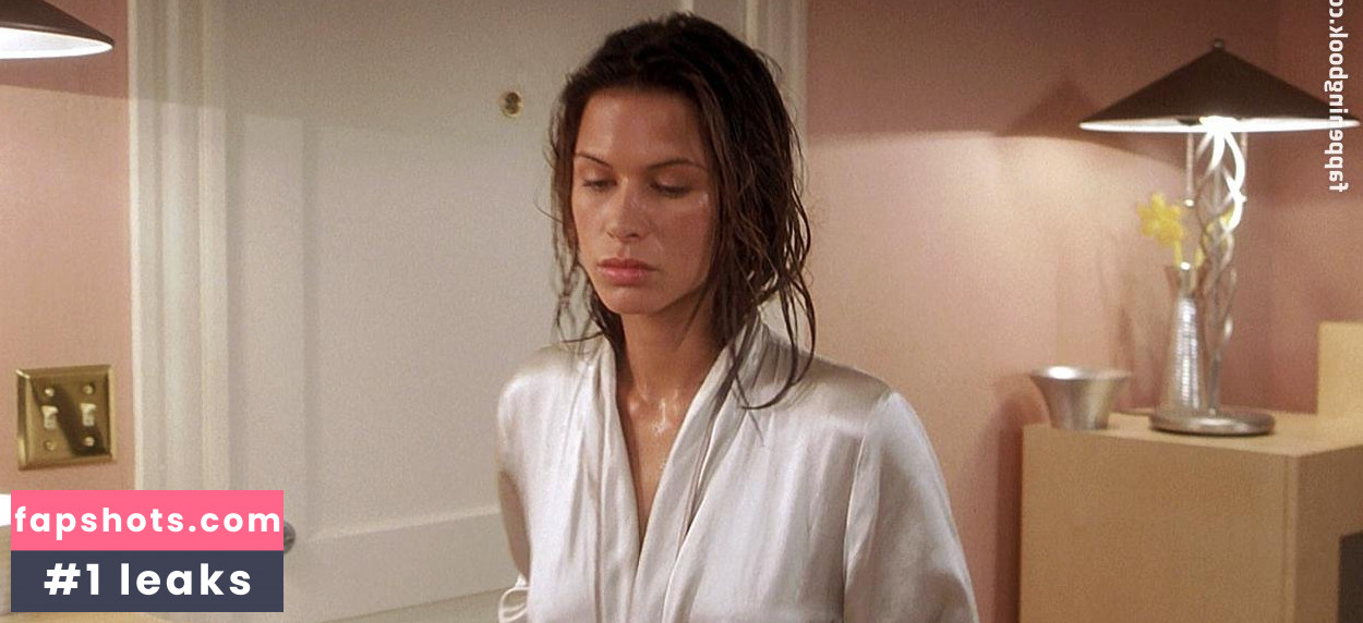 Rhona Mitra gallery photo #163