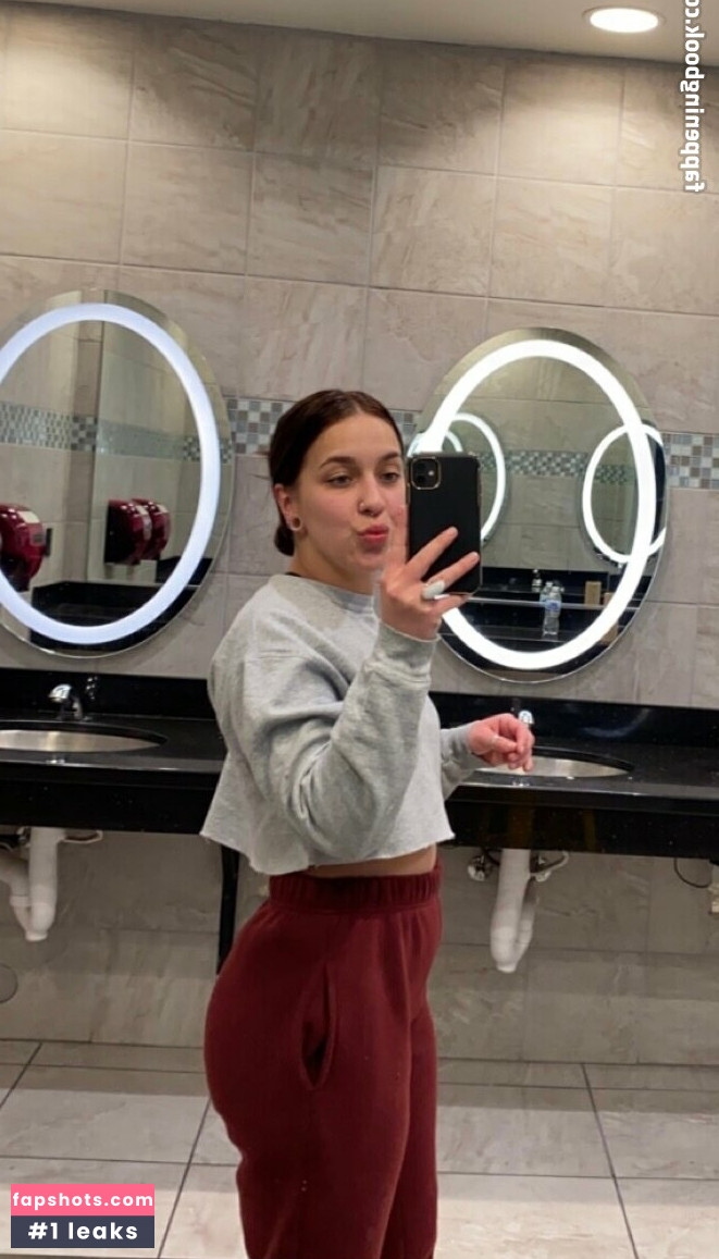 rhyrhyie gallery photo #2