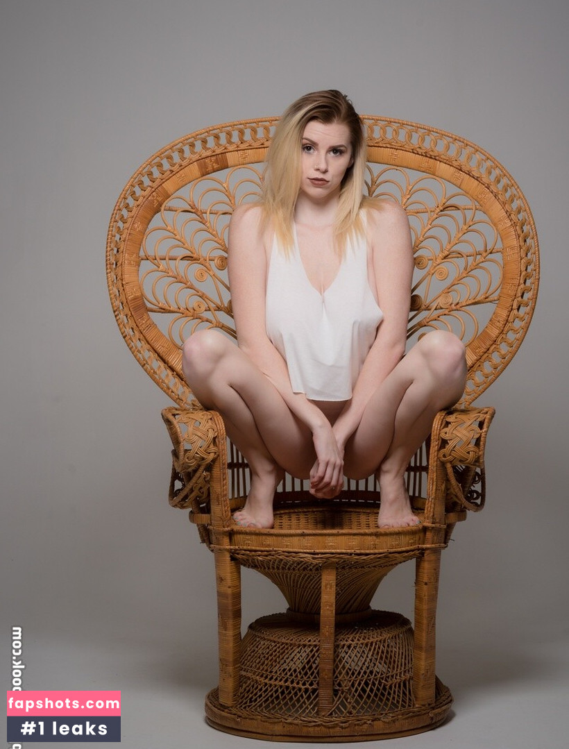 Riah Lynn gallery photo #27