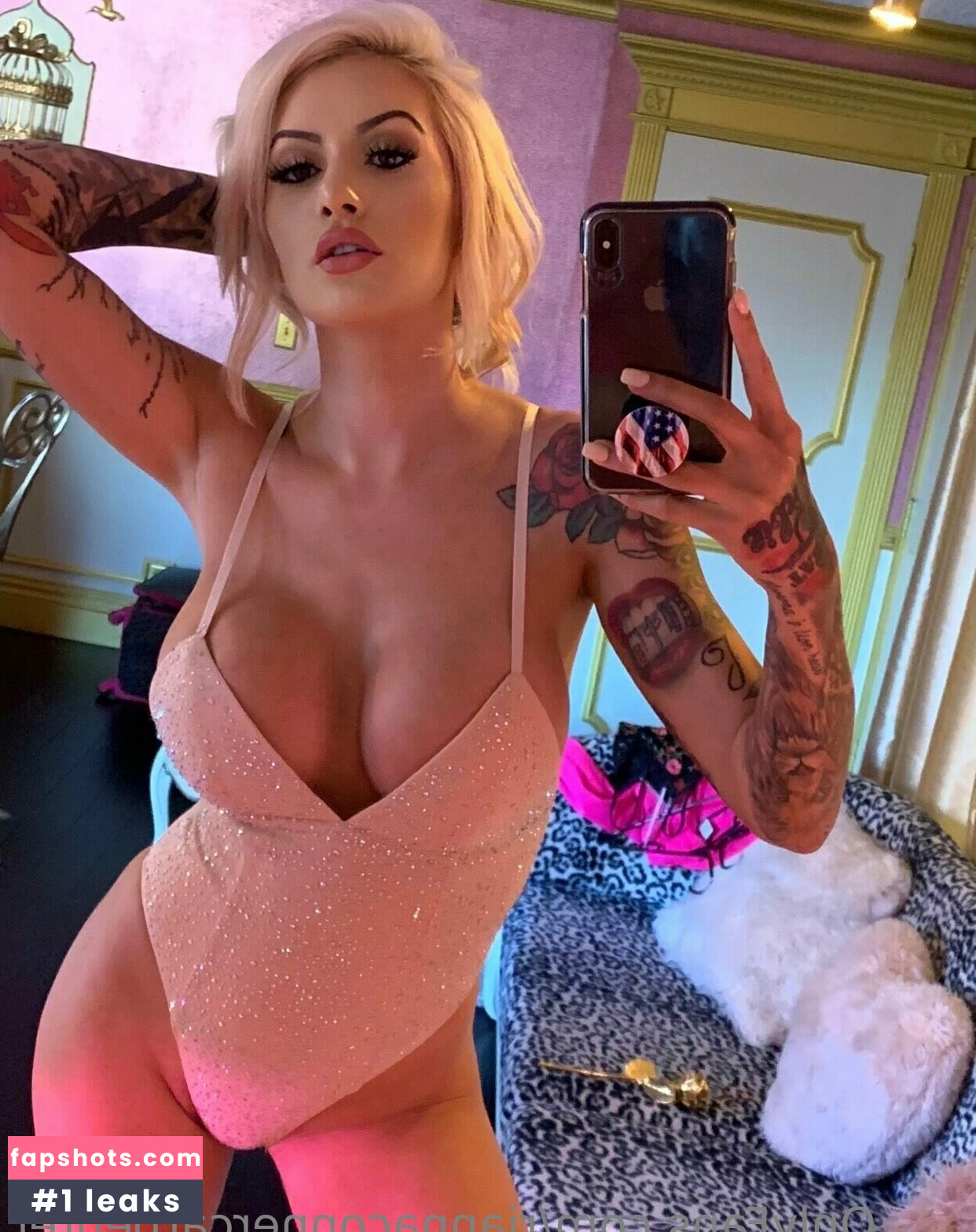 riannaconnercarpenter gallery photo #7