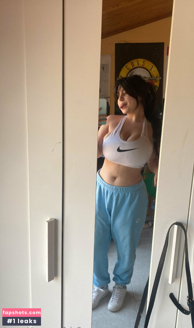 riannast gallery photo #12