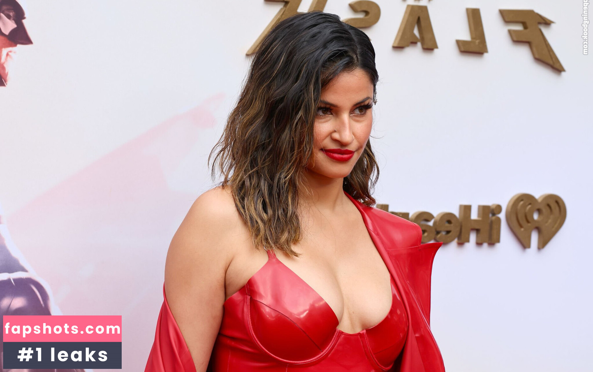 Richa Moorjani Nude Leaks OnlyFans Photos #5 - LeakJerk