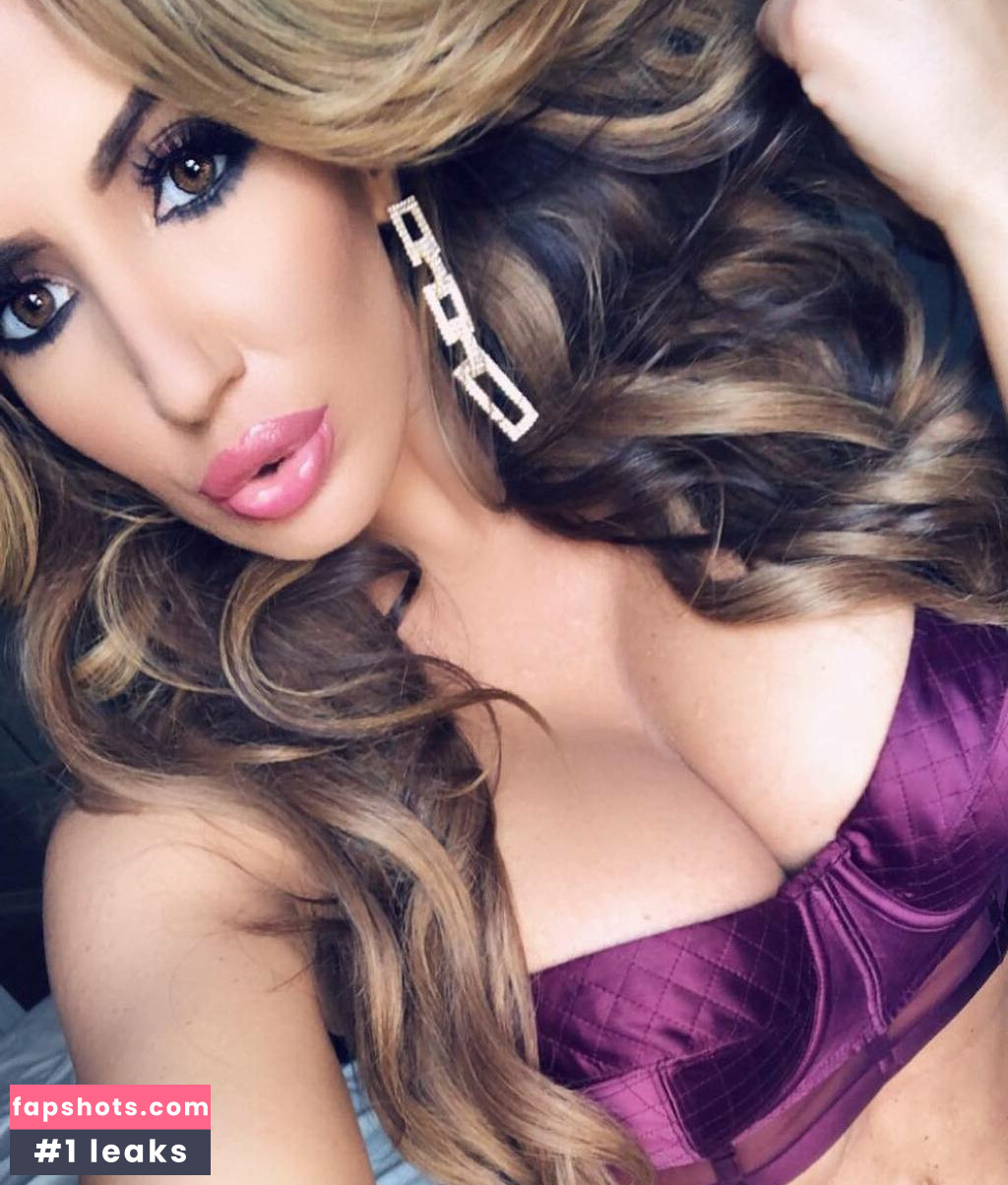 Richelle Ryan gallery photo #92