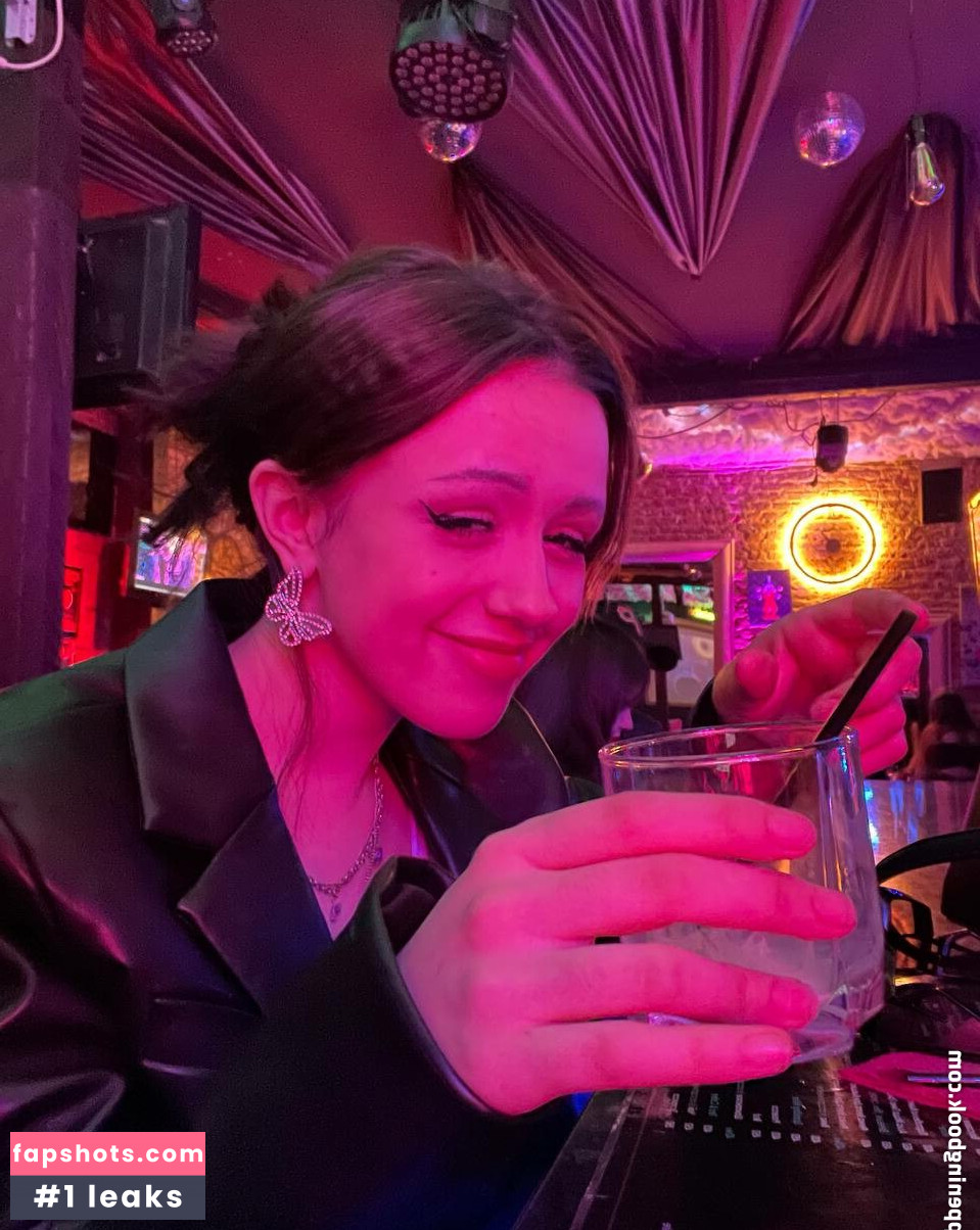 Rihanna Black gallery photo #3