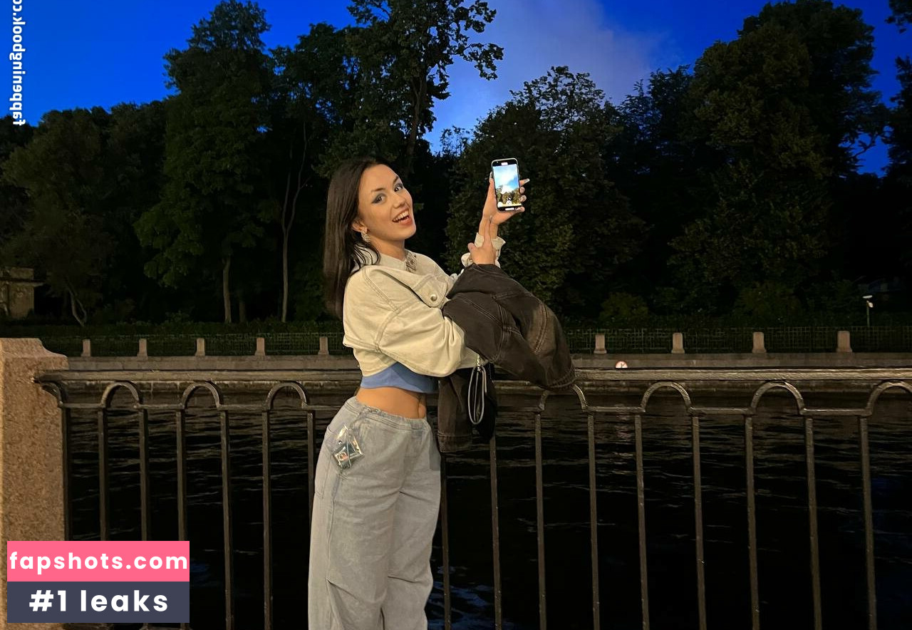 Rihanna Black gallery photo #9