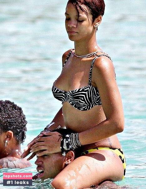 Rihanna gallery photo #102