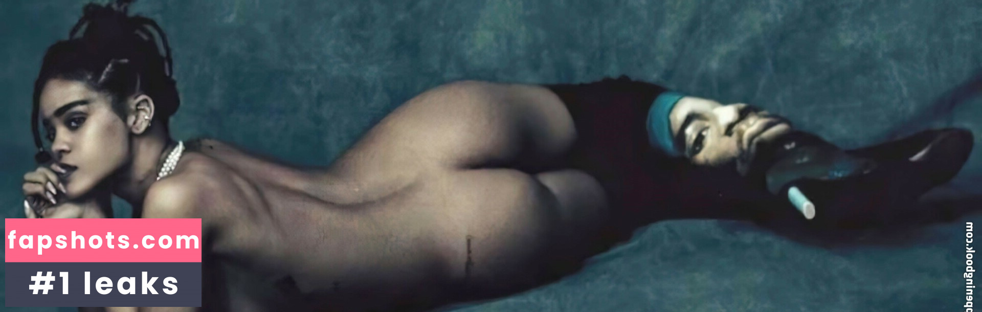 Rihanna gallery photo #1059