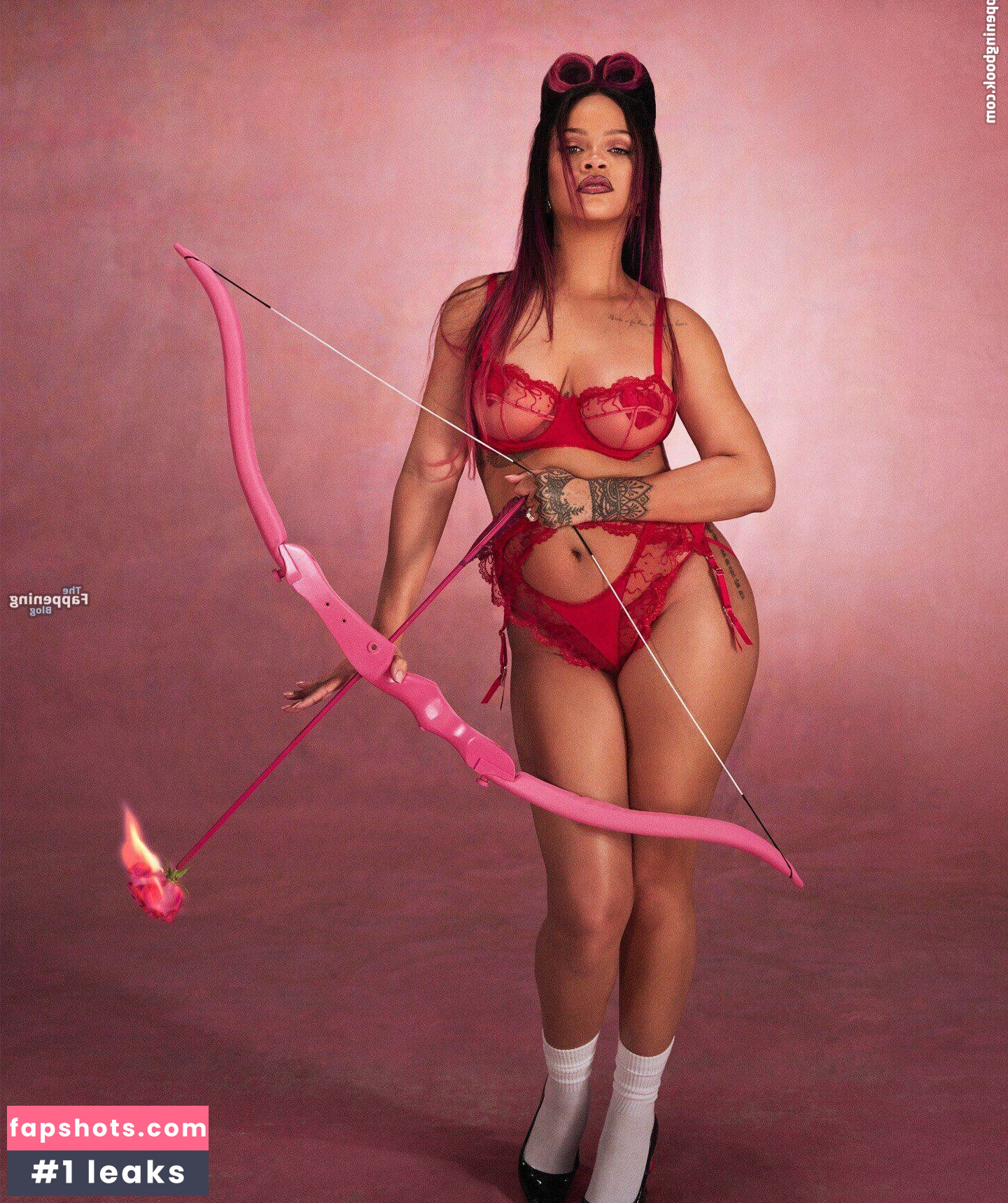 Rihanna gallery photo #109