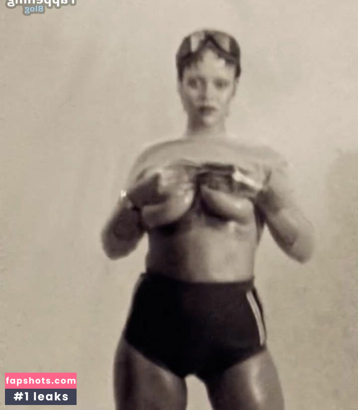 Rihanna gallery photo #1164