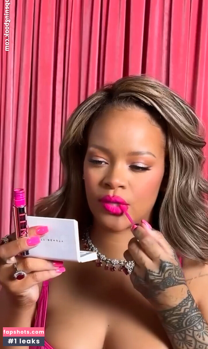 Rihanna gallery photo #1216