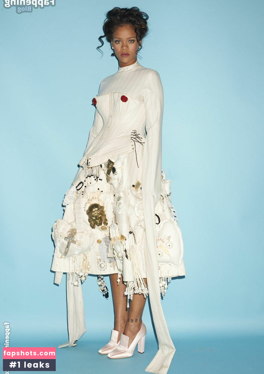 Rihanna gallery photo #1234