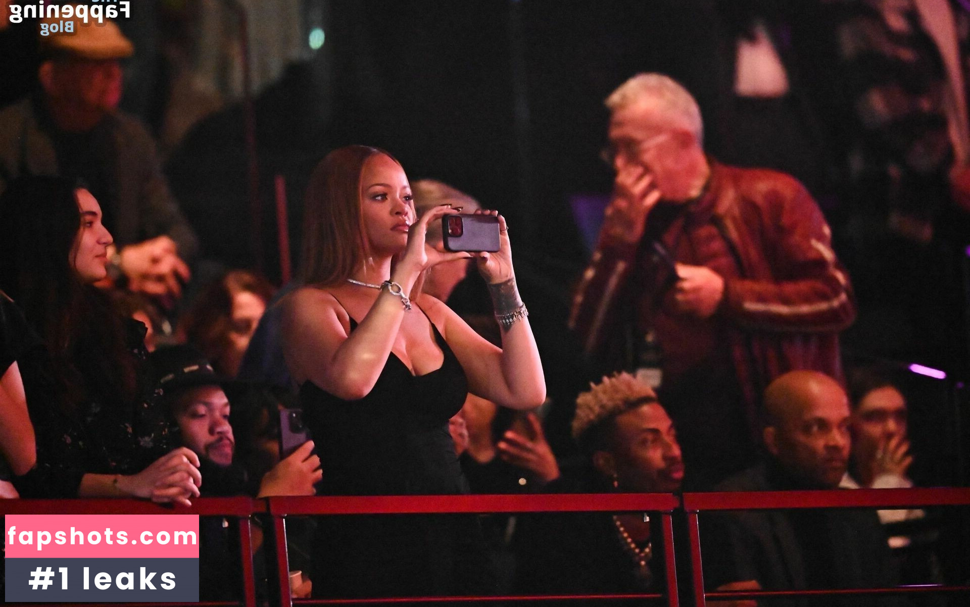 Rihanna gallery photo #1268