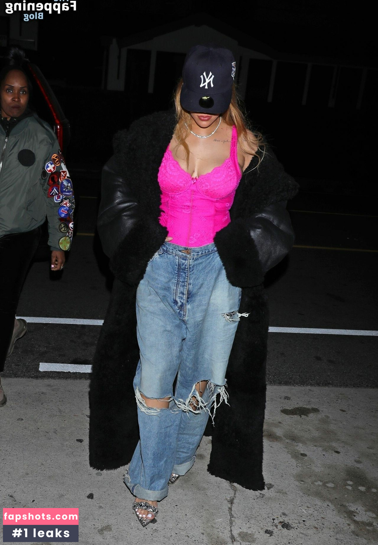 Rihanna gallery photo #1287