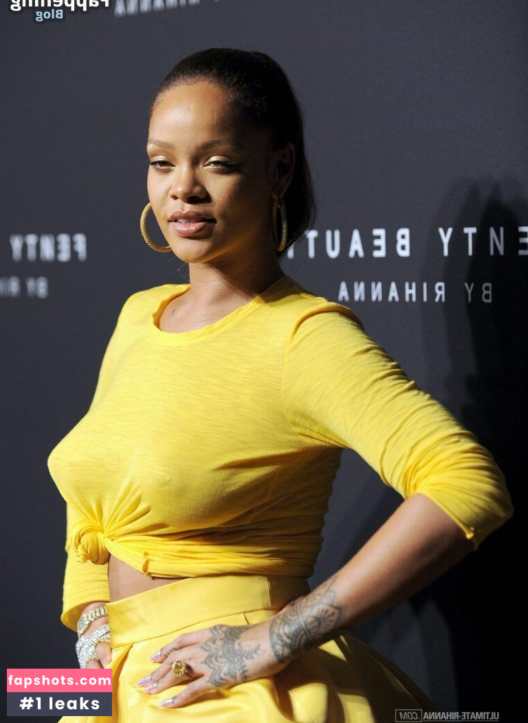 Rihanna gallery photo #1341