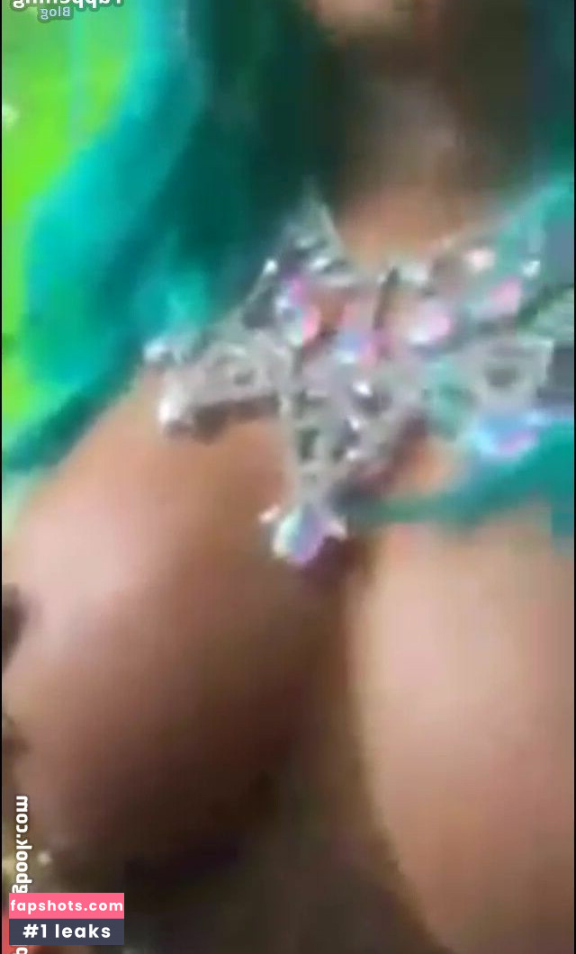 Rihanna gallery photo #1342