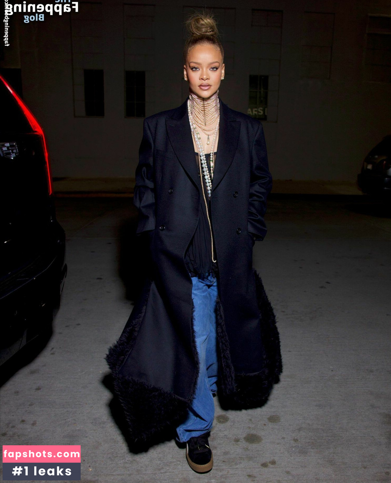 Rihanna gallery photo #1368