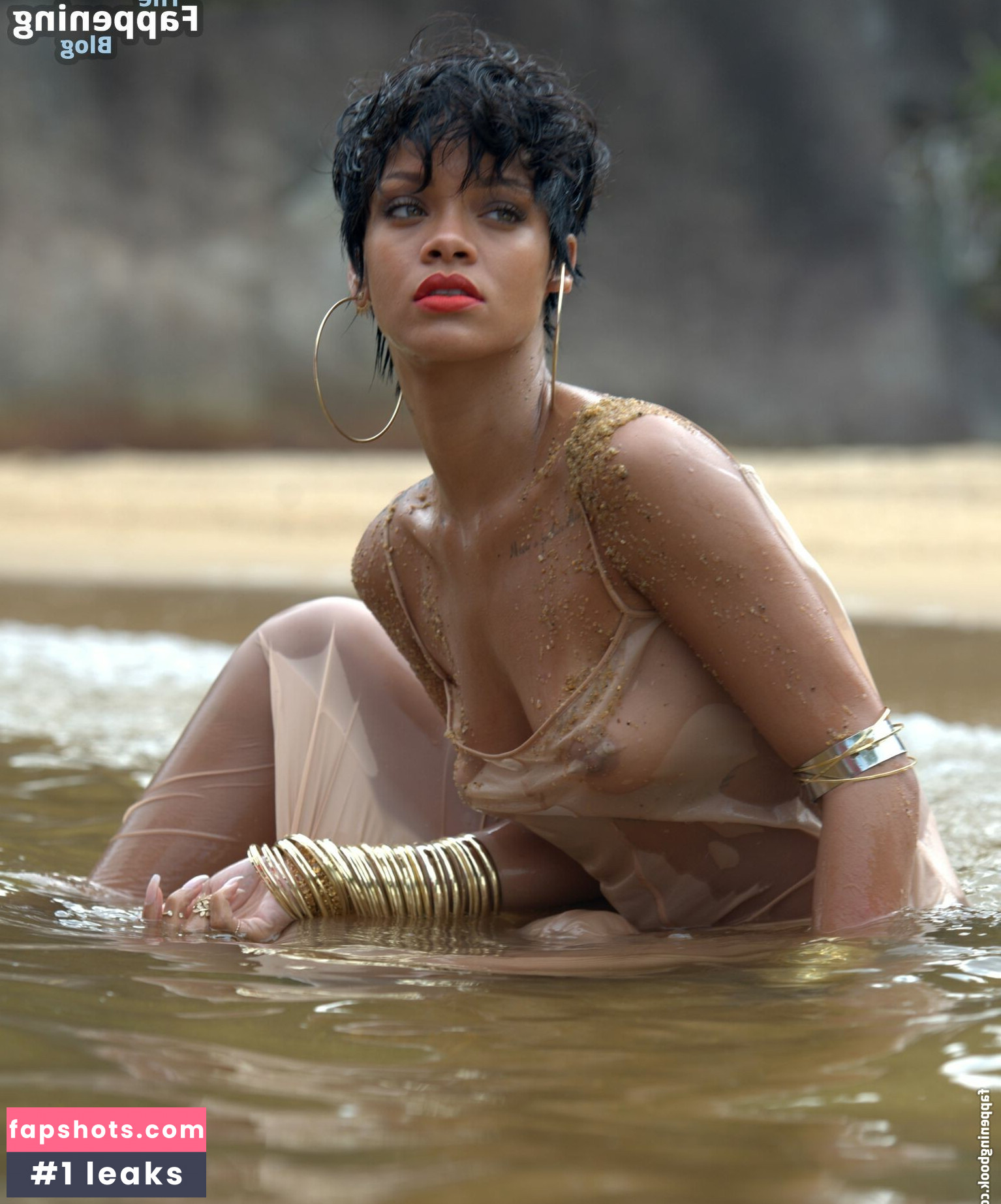 Rihanna gallery photo #1470