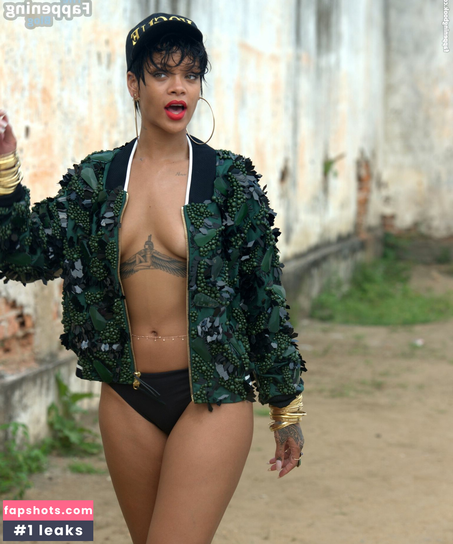 Rihanna gallery photo #1473