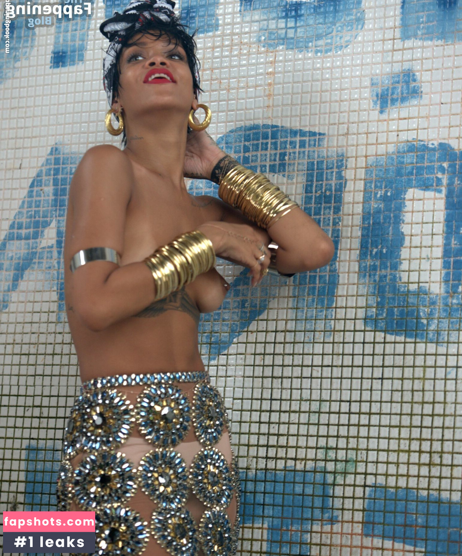 Rihanna gallery photo #1499