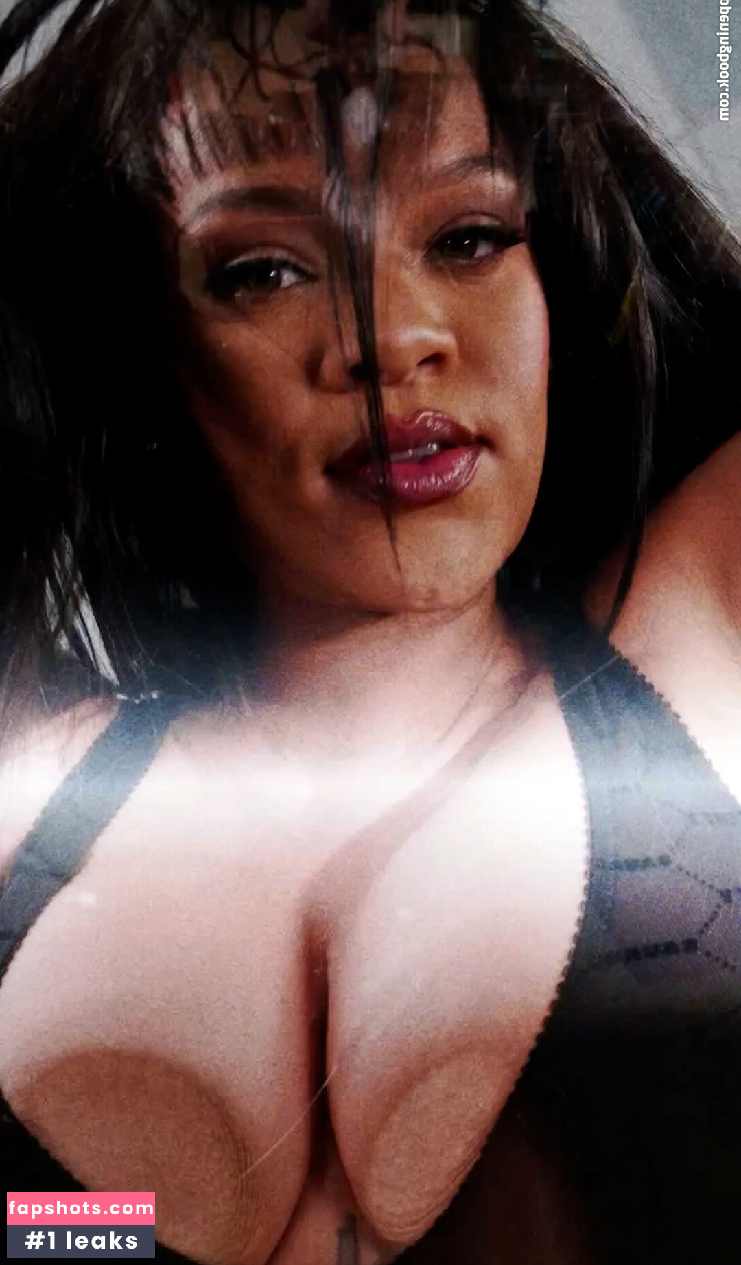 Rihanna gallery photo #1527