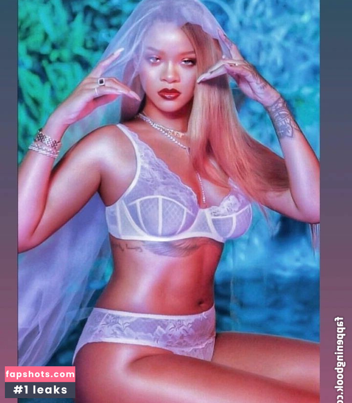 Rihanna gallery photo #1546