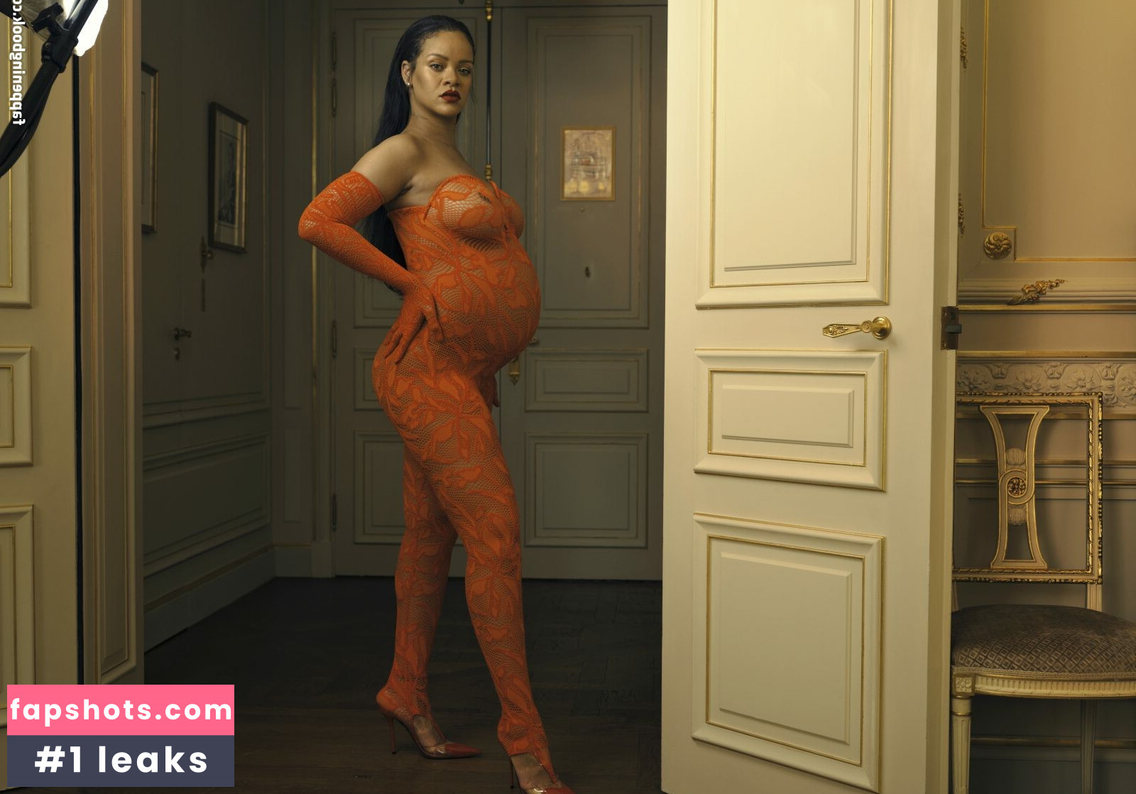 Rihanna gallery photo #1559