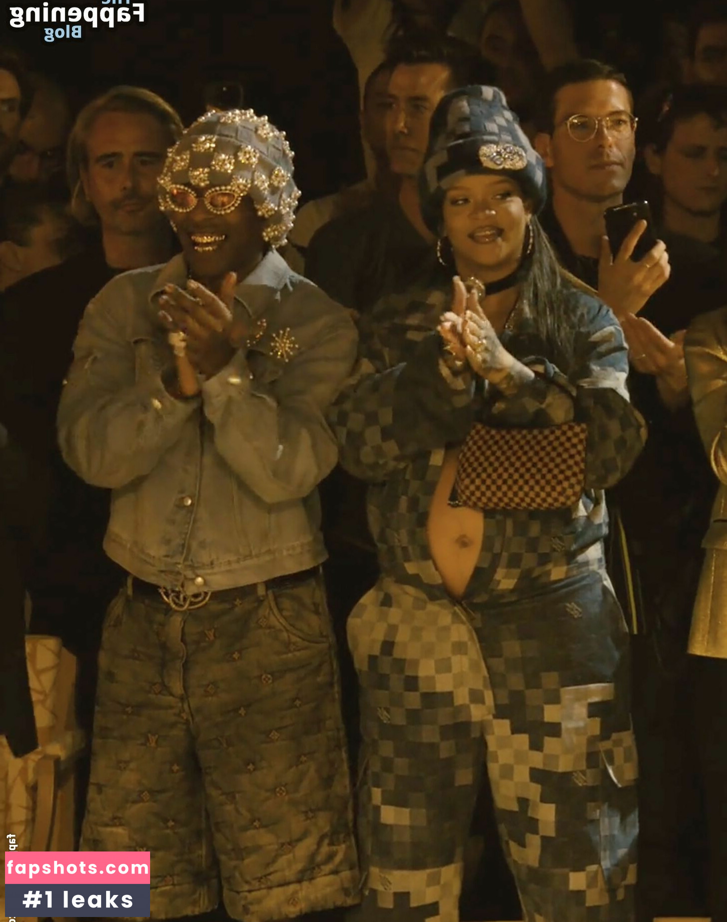 Rihanna gallery photo #1584