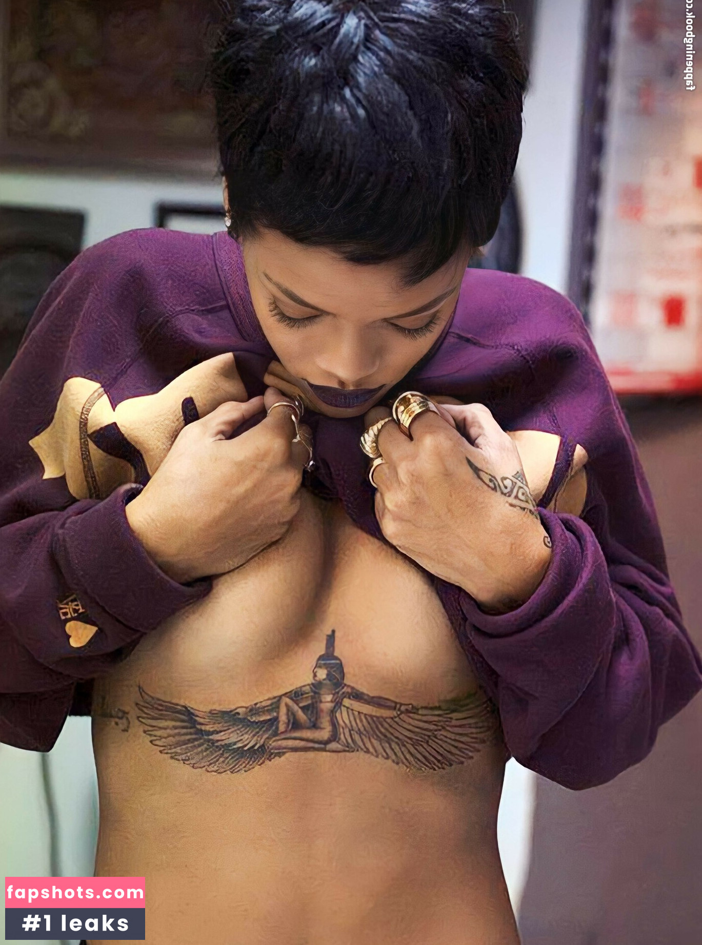 Rihanna gallery photo #1660