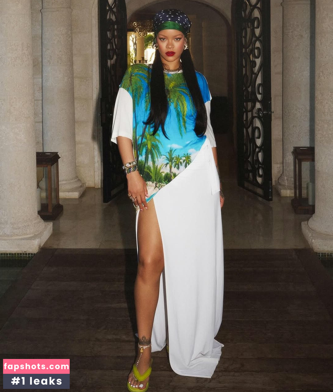 Rihanna gallery photo #18