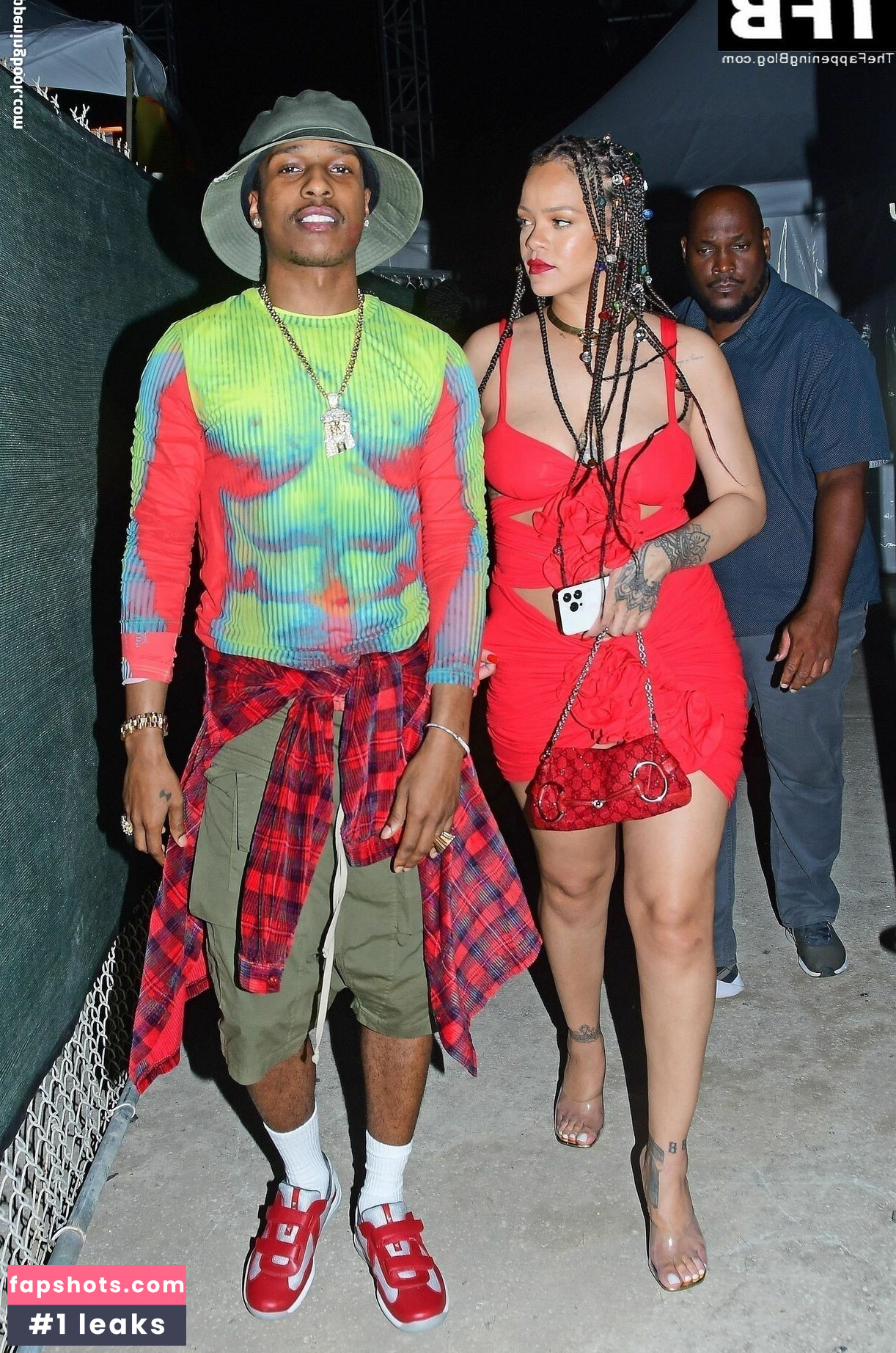 Rihanna gallery photo #1752