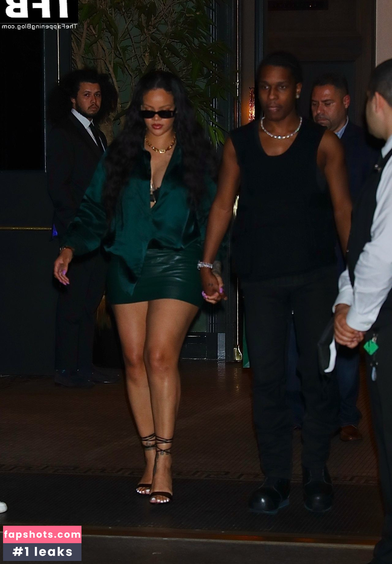 Rihanna gallery photo #1792