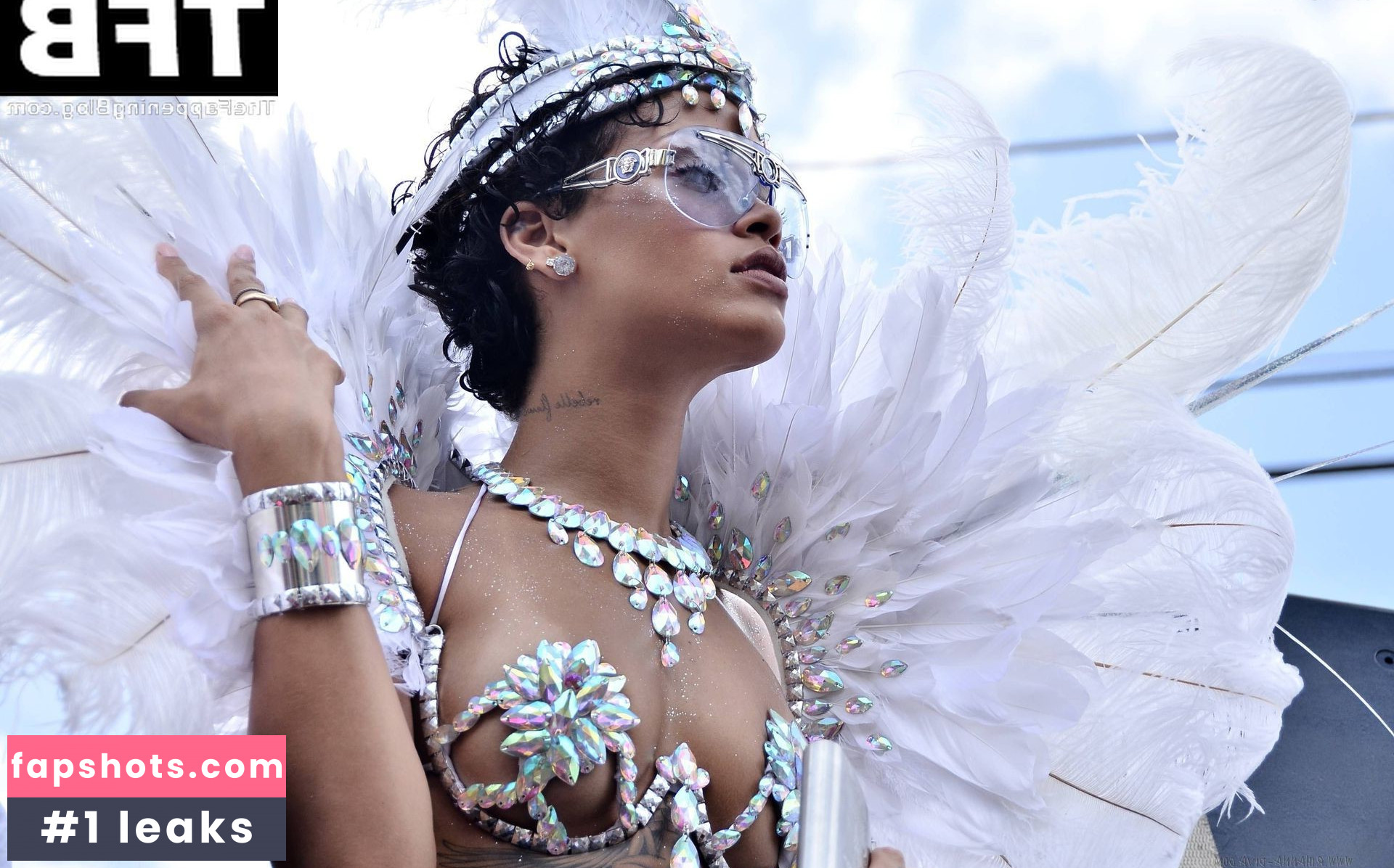 Rihanna gallery photo #1804