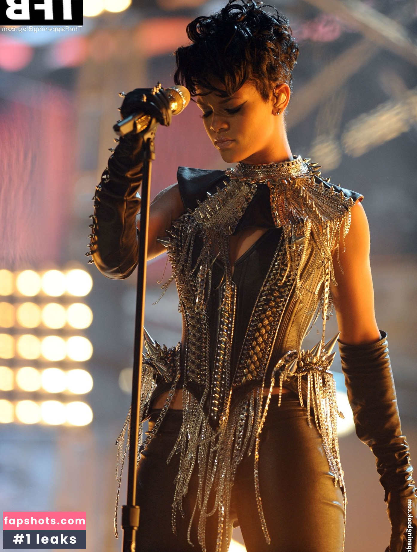 Rihanna gallery photo #1853