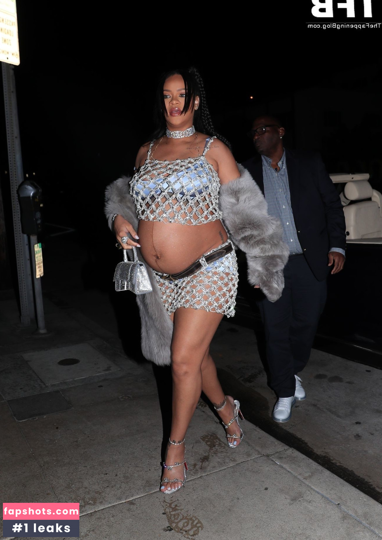 Rihanna gallery photo #1884