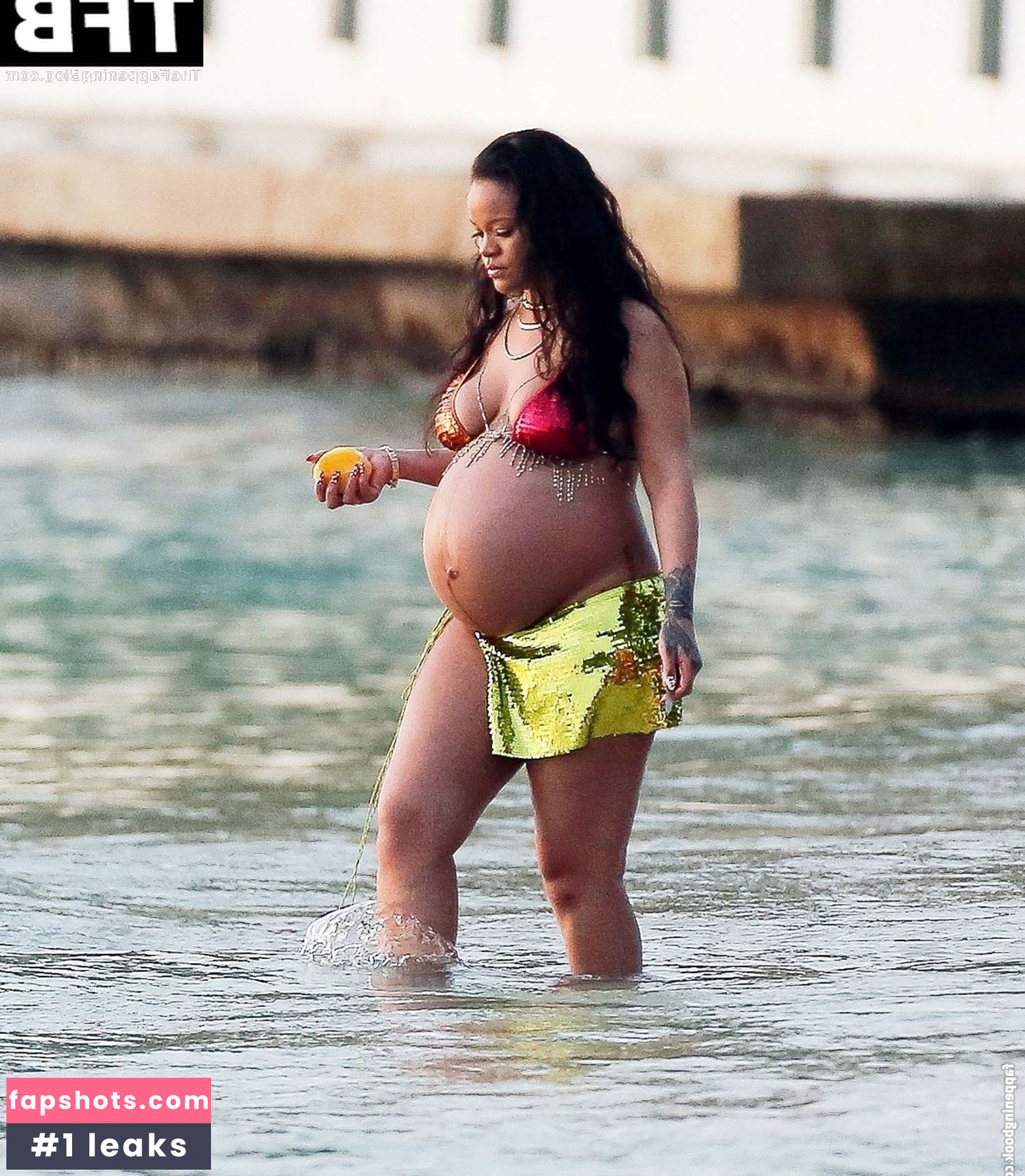 Rihanna gallery photo #1888