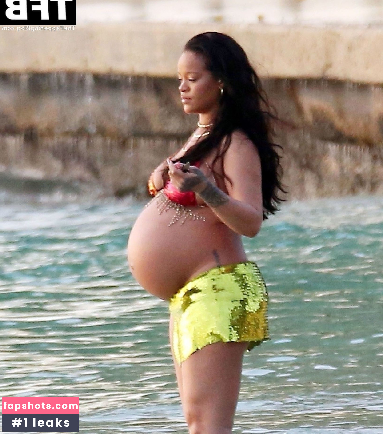 Rihanna gallery photo #1903