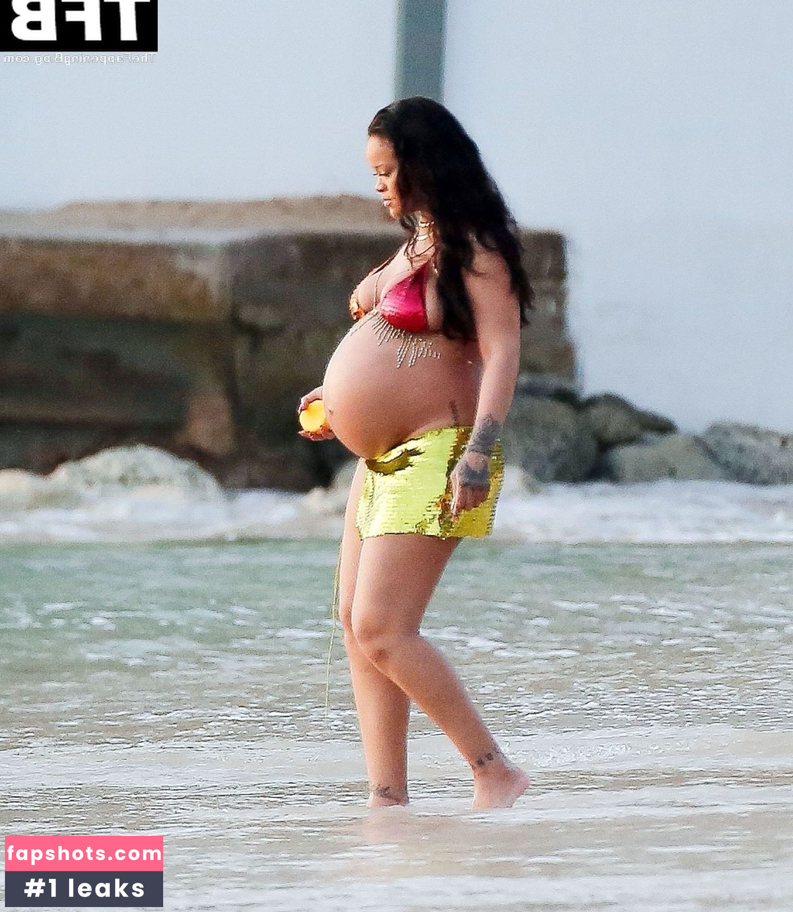 Rihanna gallery photo #1928