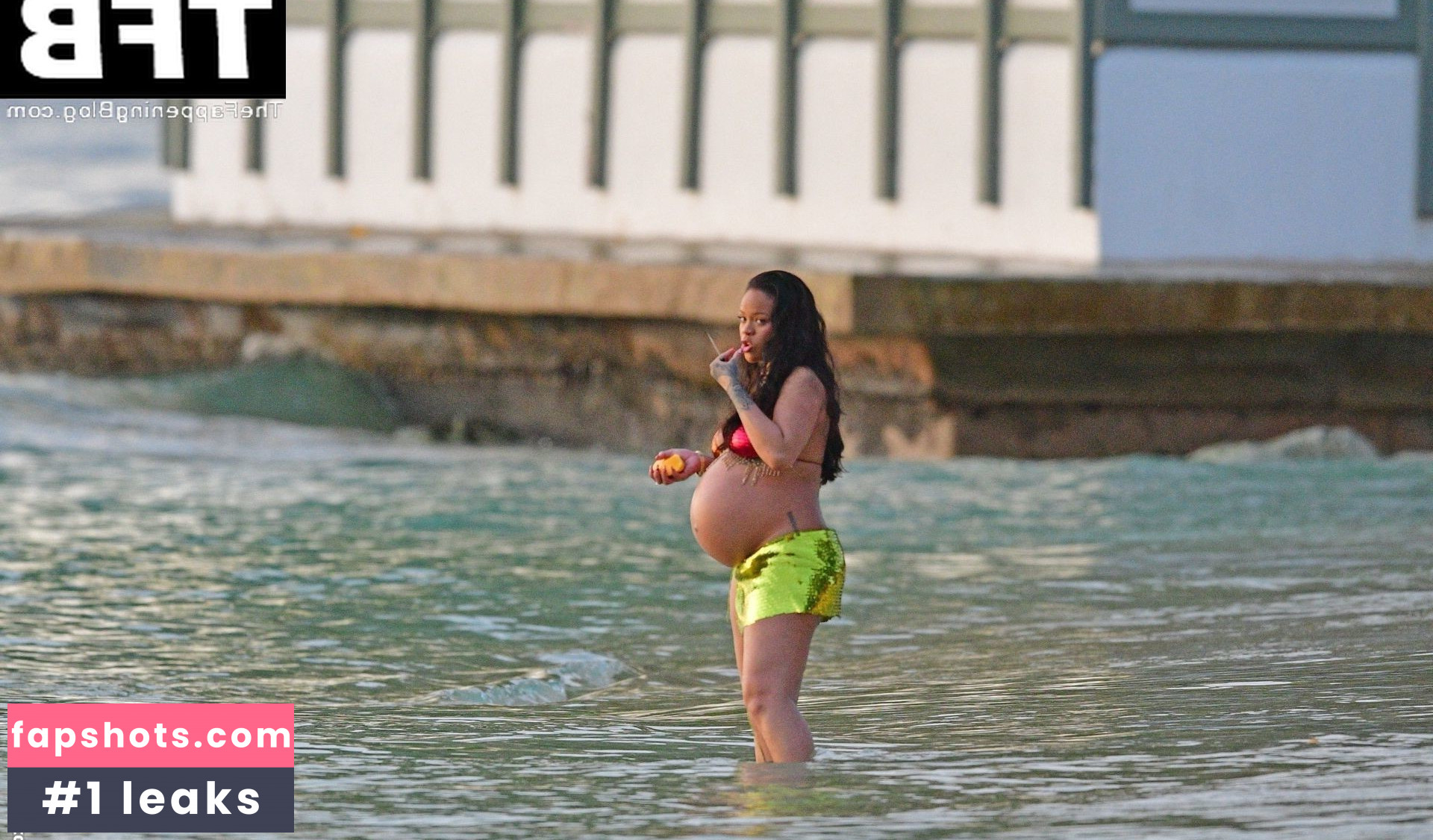 Rihanna gallery photo #1939