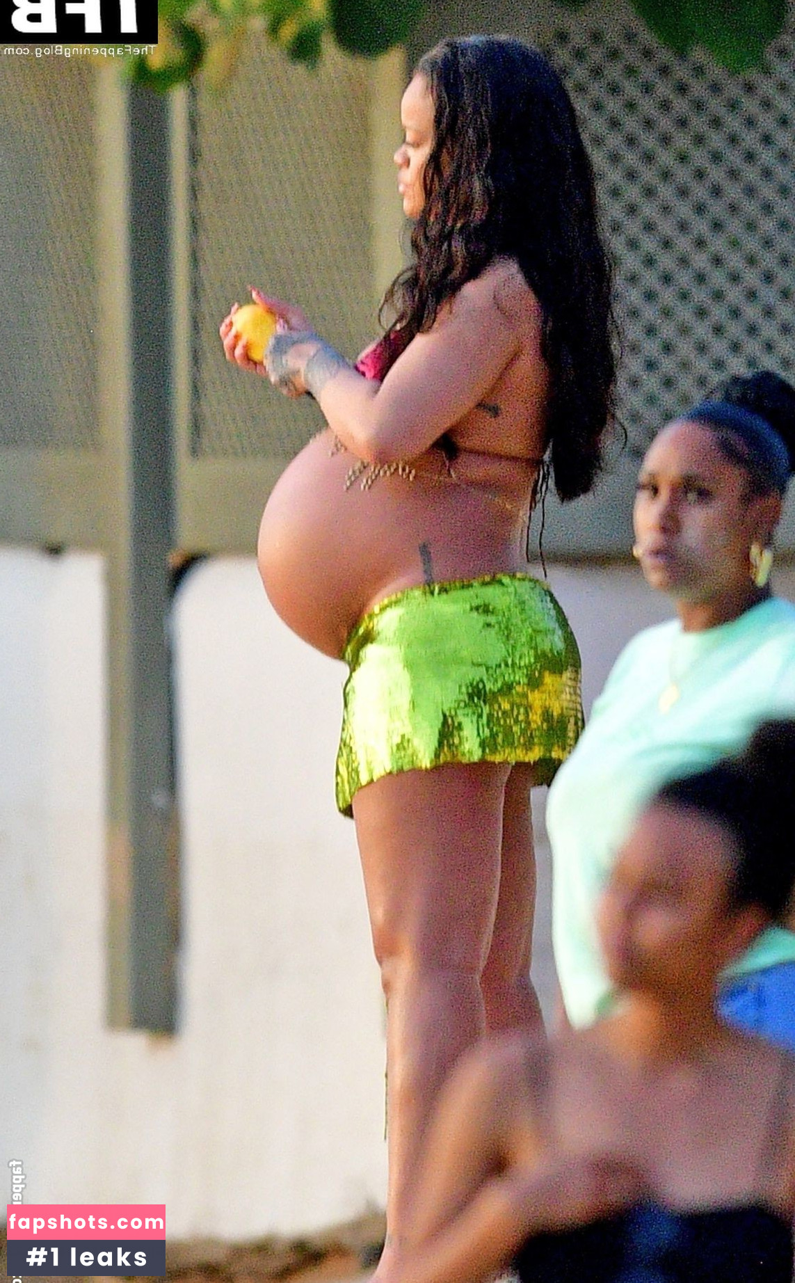 Rihanna gallery photo #1953