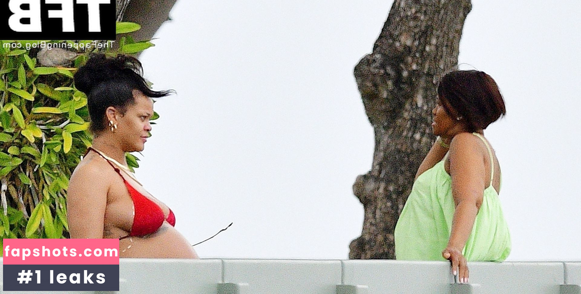 Rihanna gallery photo #1965