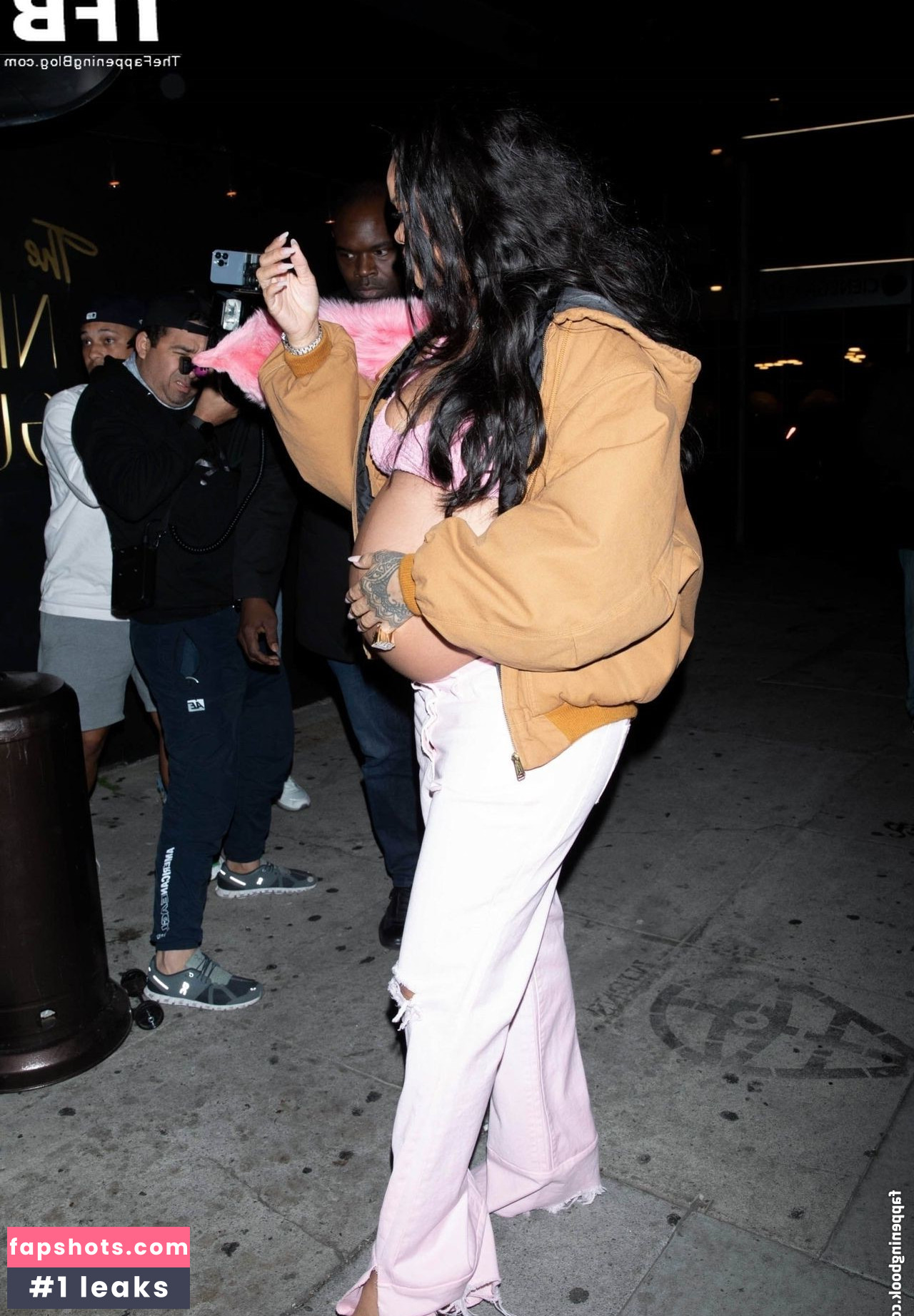 Rihanna gallery photo #1992