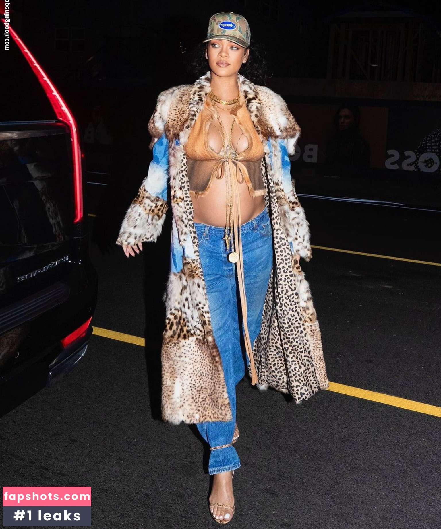 Rihanna gallery photo #1994