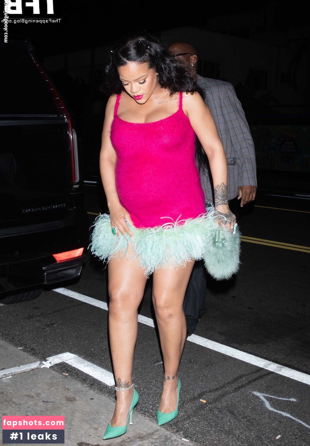 Rihanna gallery photo #2011