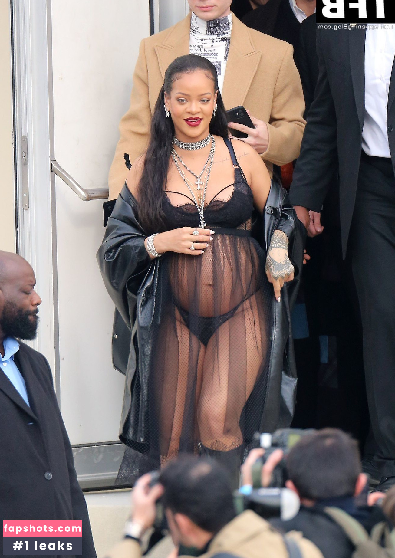 Rihanna gallery photo #2102