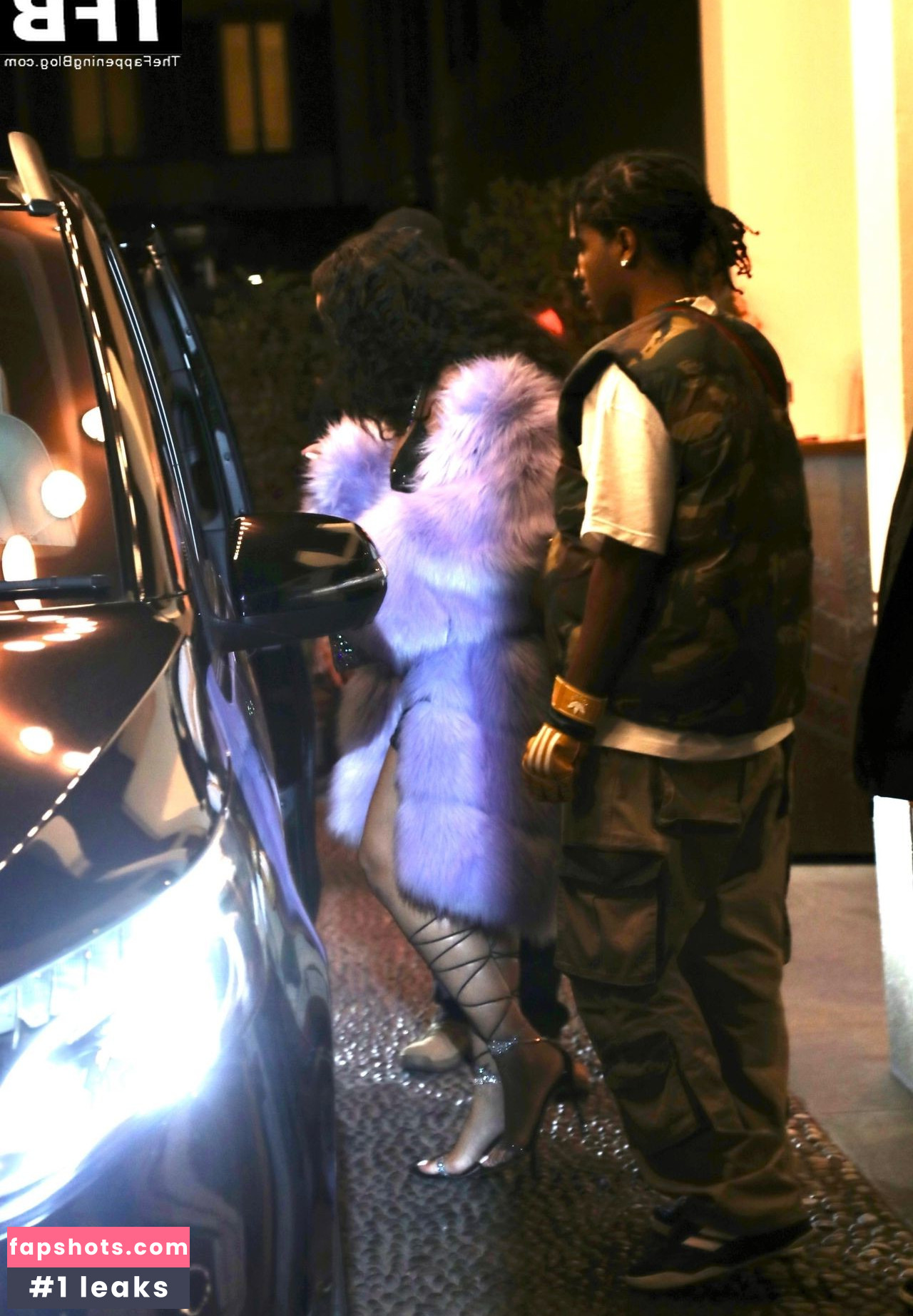 Rihanna gallery photo #2127