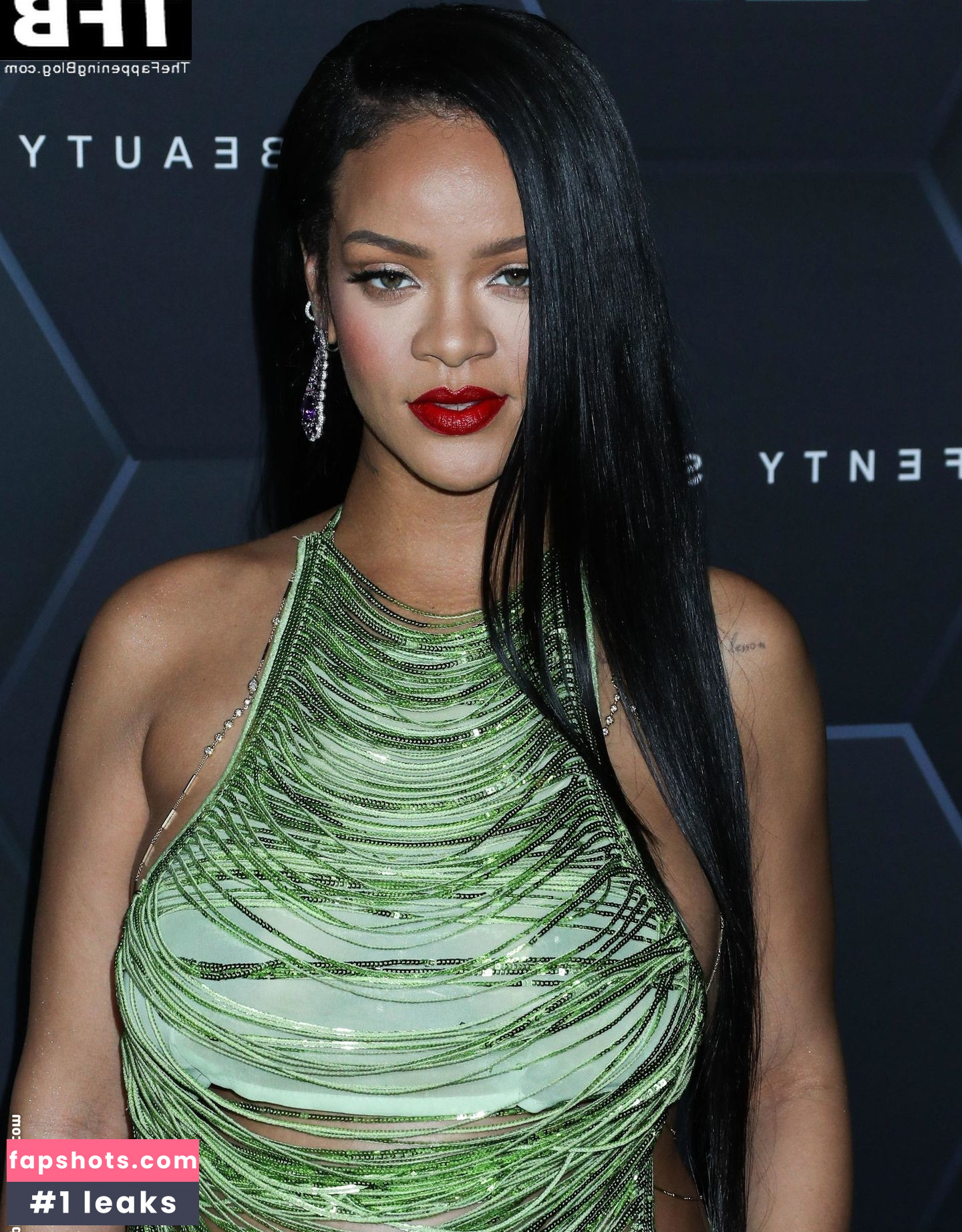 Rihanna gallery photo #2137