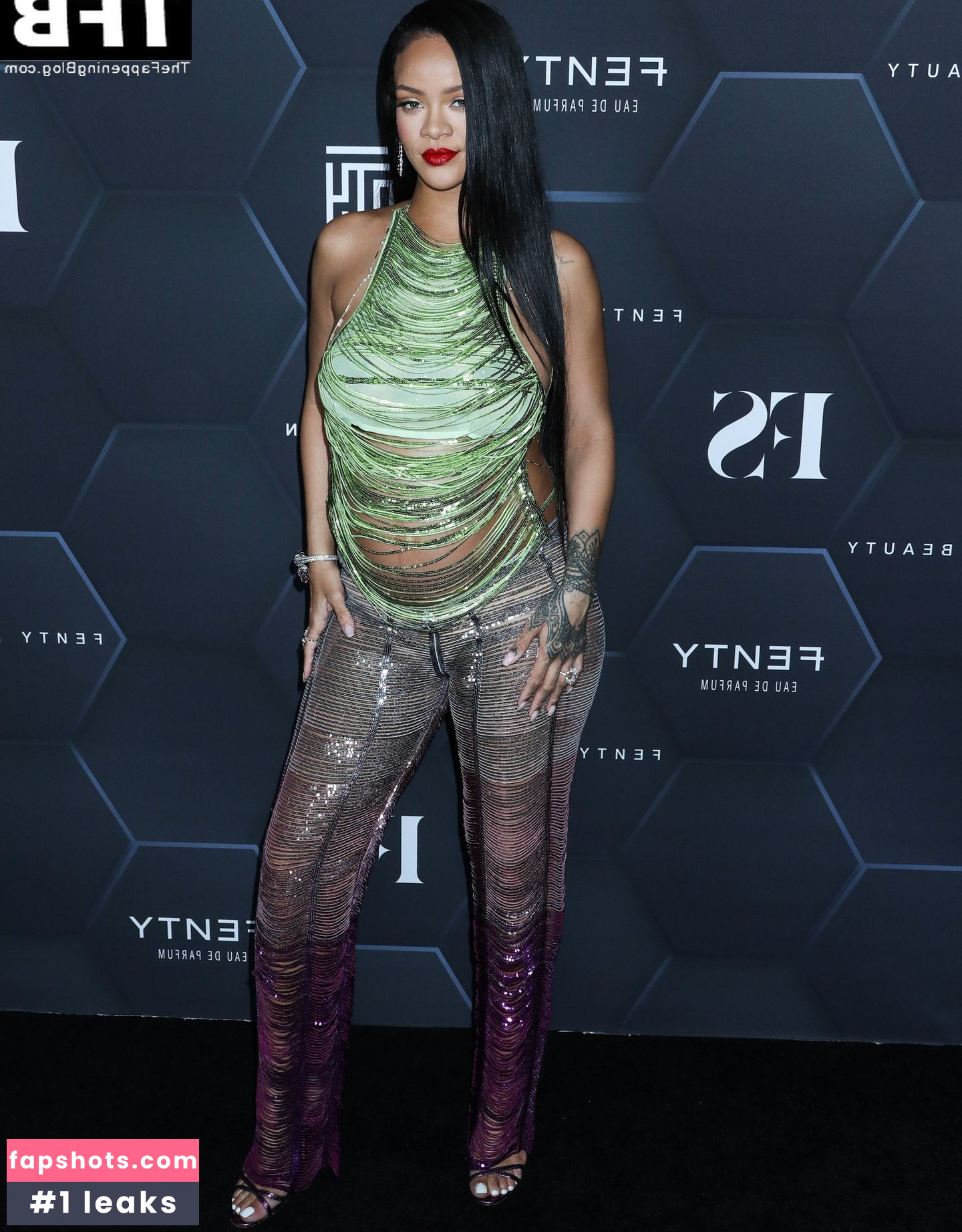 Rihanna gallery photo #2143